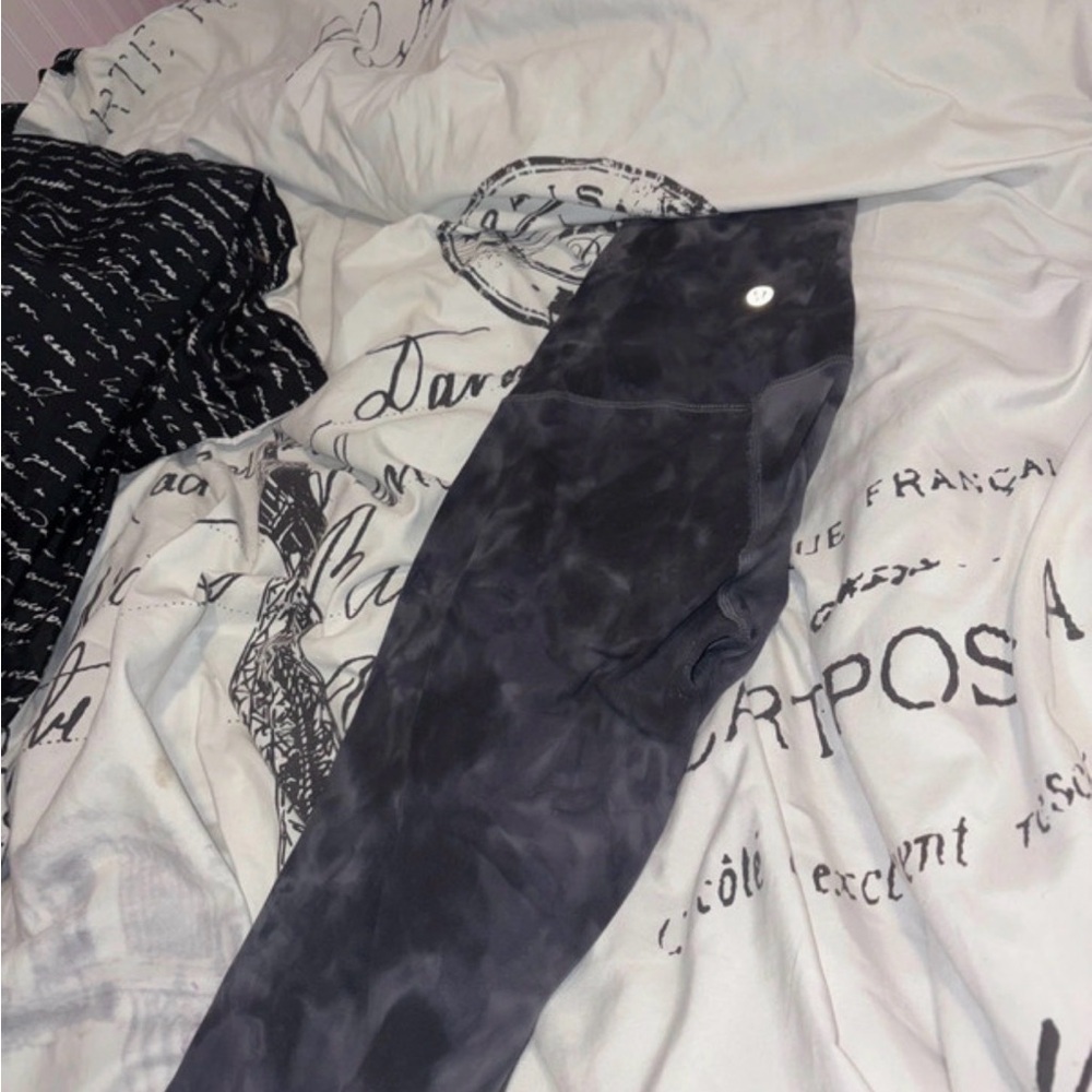 Lululemon tie dye black and grey leggings